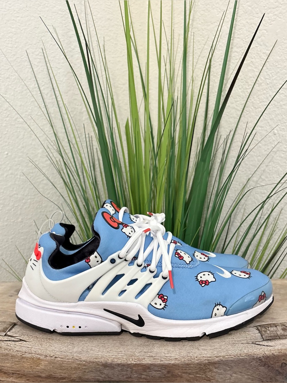 Nike Air Hello Kitty x Presto University Blue Sneakers